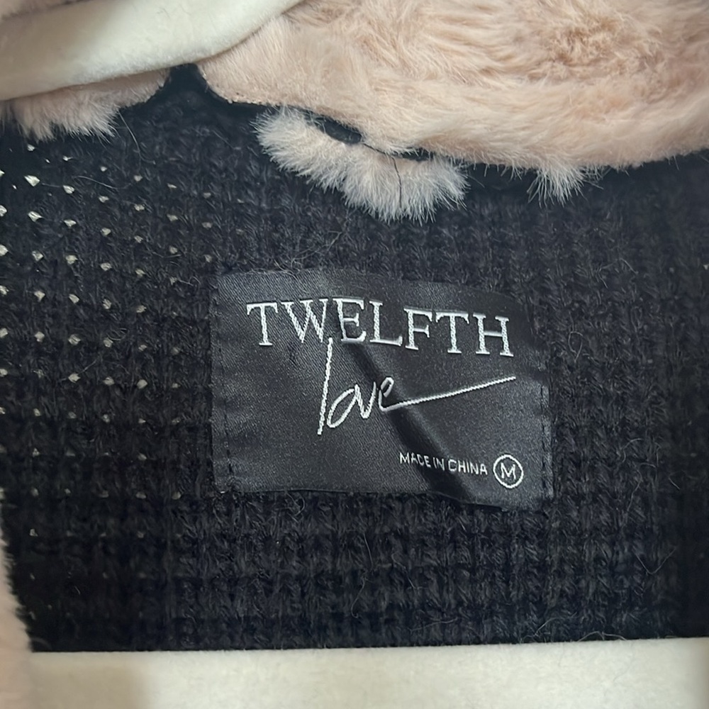 Cardigan - Picture 2 of 2